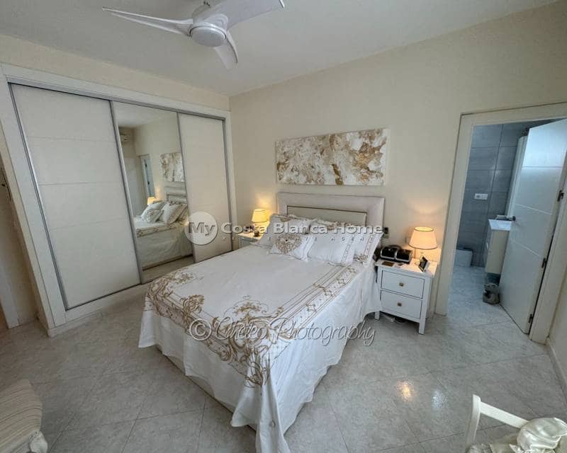 3 bedroom Villa for sale in Catral with pool - € 425,000 (Ref: 9911991)