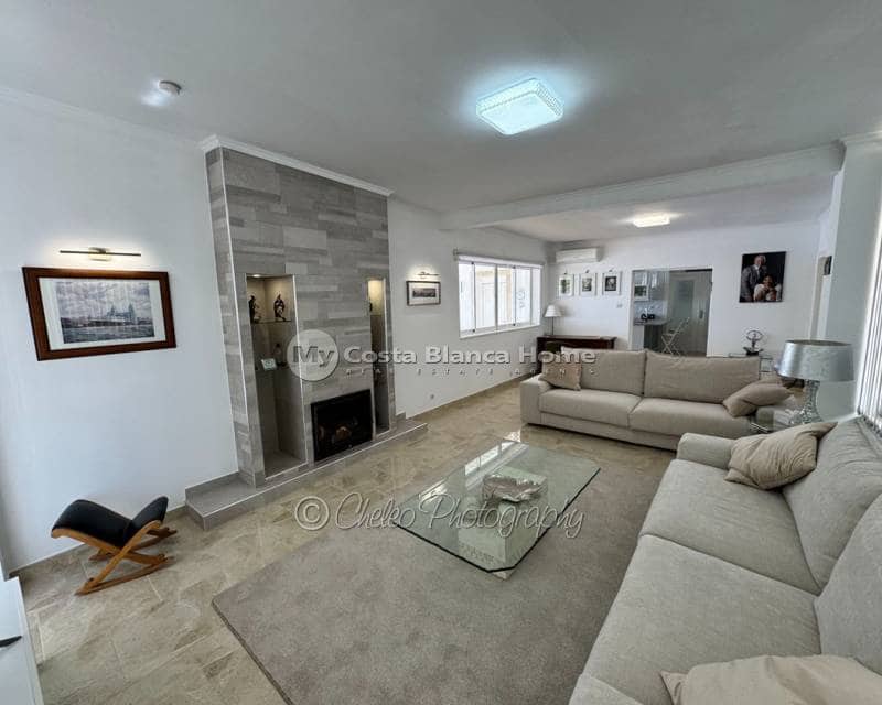 5 slaapkamer Finca/Landhuis te koop in Albatera met zwembad - € 560.000 (Ref: 9961210)