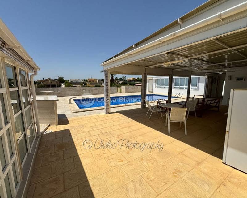 5 slaapkamer Finca/Landhuis te koop in Albatera met zwembad - € 560.000 (Ref: 9961210)