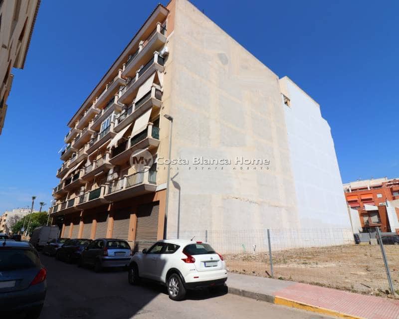 2 bedroom Apartment for sale in Almoradi with pool - € 117,000 (Ref: 9961543)