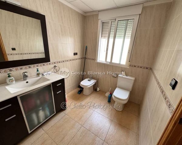 3 soverom Hus til salgs i Catral med garasje - € 179 000 (Ref: 9971612)
