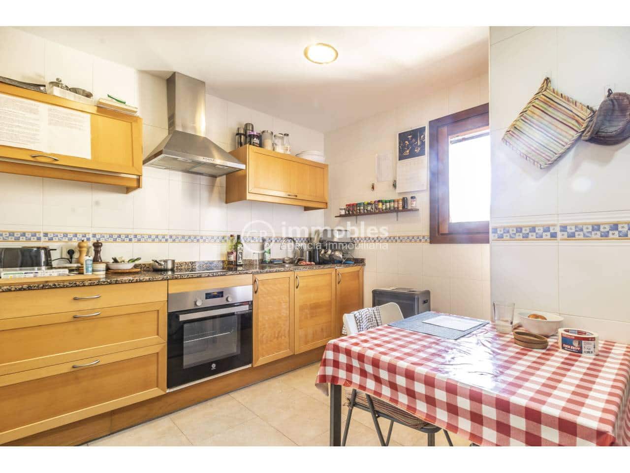 3 bedroom Flat for sale in Alaro with pool - € 350,000 (Ref: 9437932)