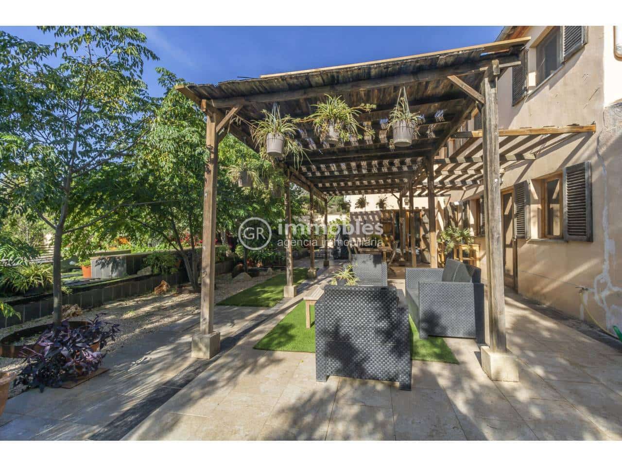 2 bedroom Finca/Country House for sale in Alaro with garage - € 695,000 (Ref: 9437934)