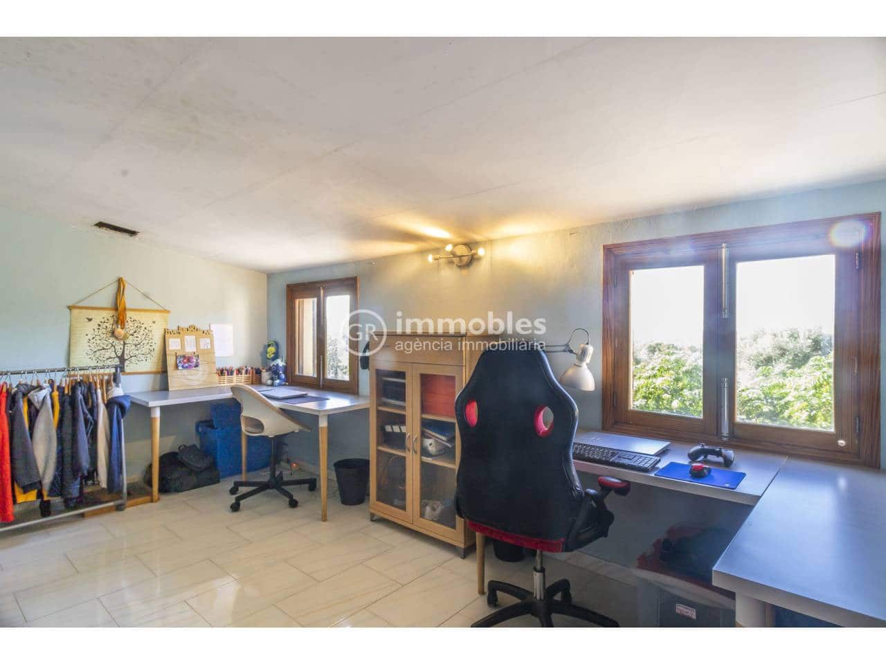 2 bedroom Finca/Country House for sale in Alaro with garage - € 695,000 (Ref: 9437934)