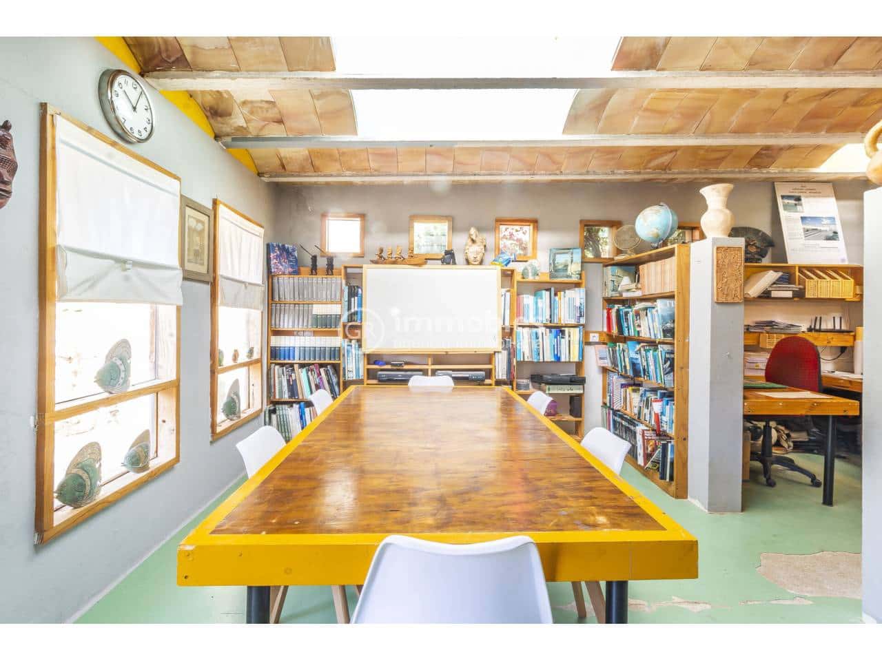 2 bedroom Finca/Country House for sale in Alaro with garage - € 695,000 (Ref: 9437934)