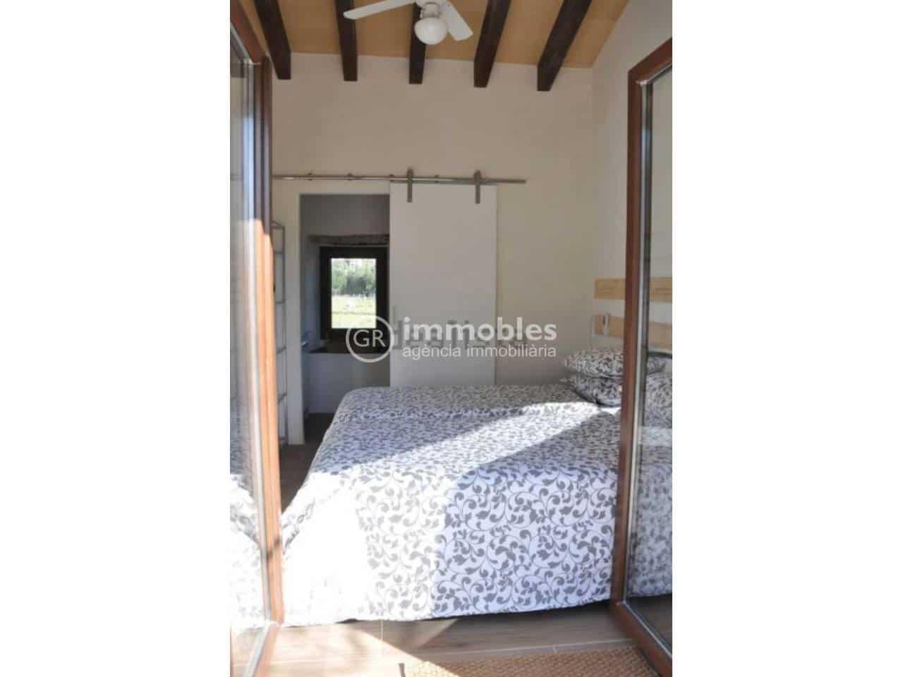 2 sovrum Finca/Hus på landet till salu i Campanet med pool - 695 000 € (Ref: 9437936)