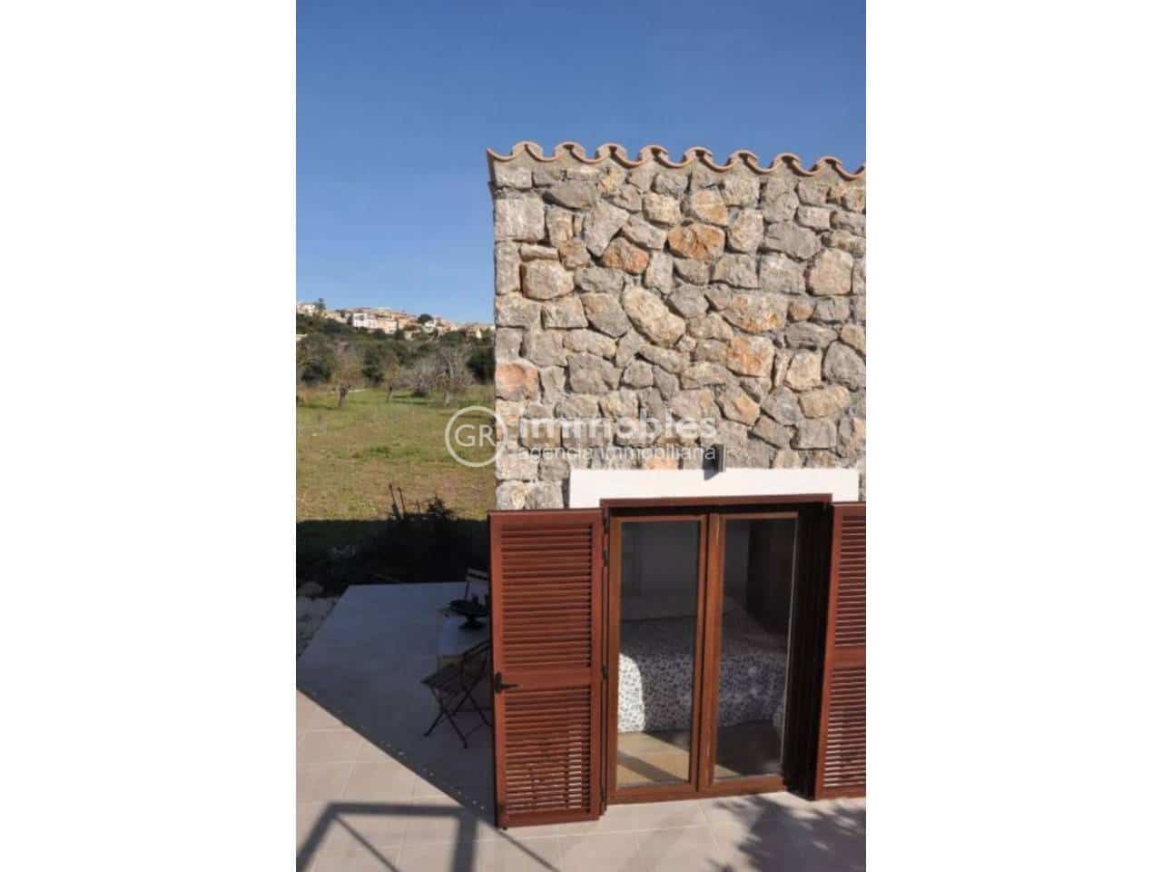 2 sovrum Finca/Hus på landet till salu i Campanet med pool - 695 000 € (Ref: 9437936)
