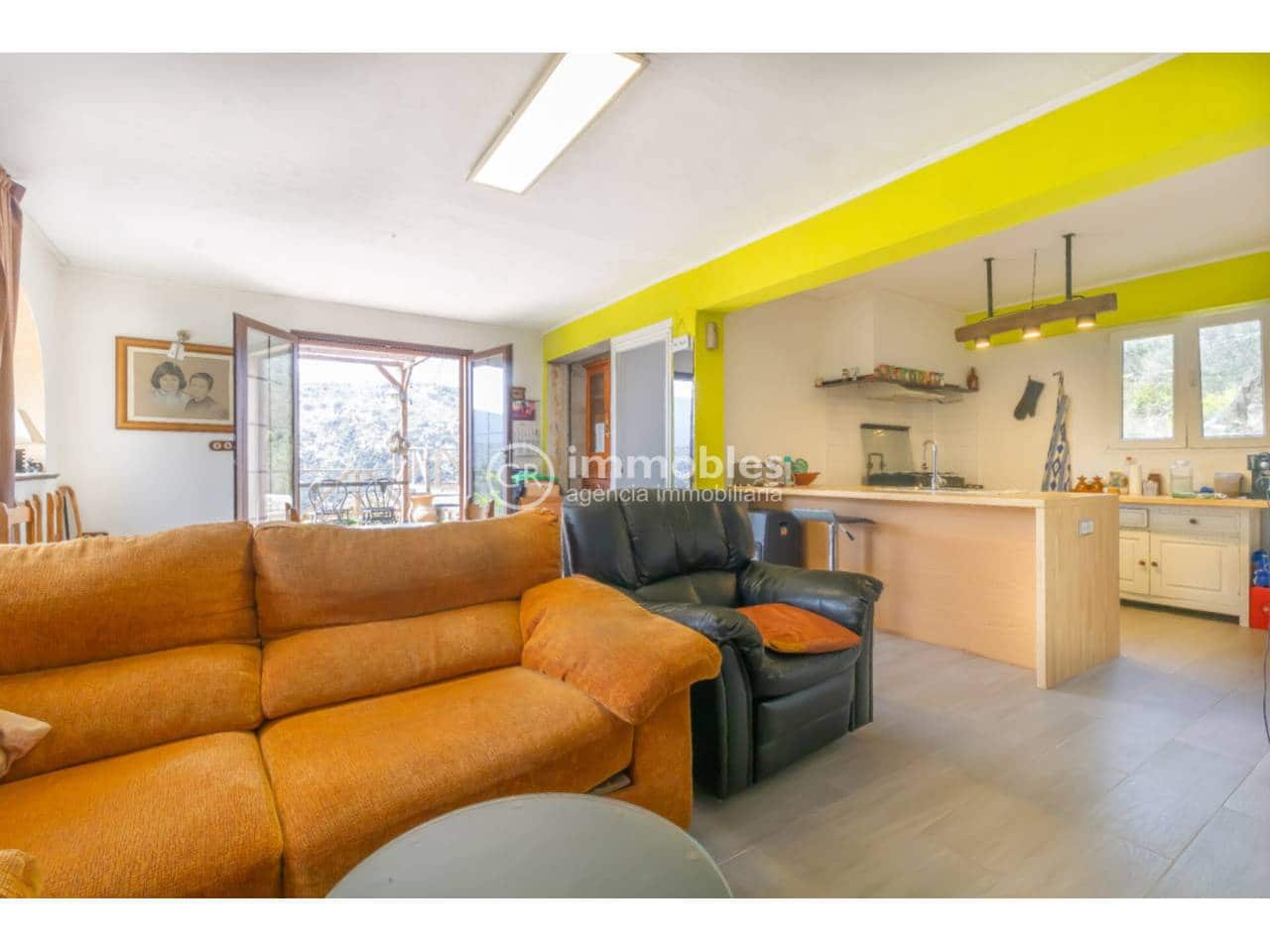 3 slaapkamer Finca/Landhuis te koop in Orient - € 400.000 (Ref: 9437937)