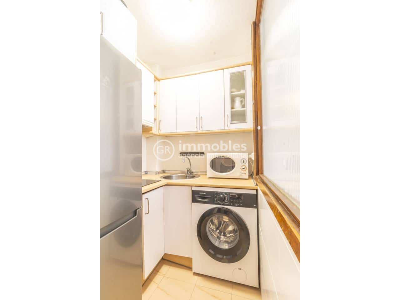 3 bedroom Apartment for sale in Palma de Mallorca with pool - € 365,000 (Ref: 9437939)