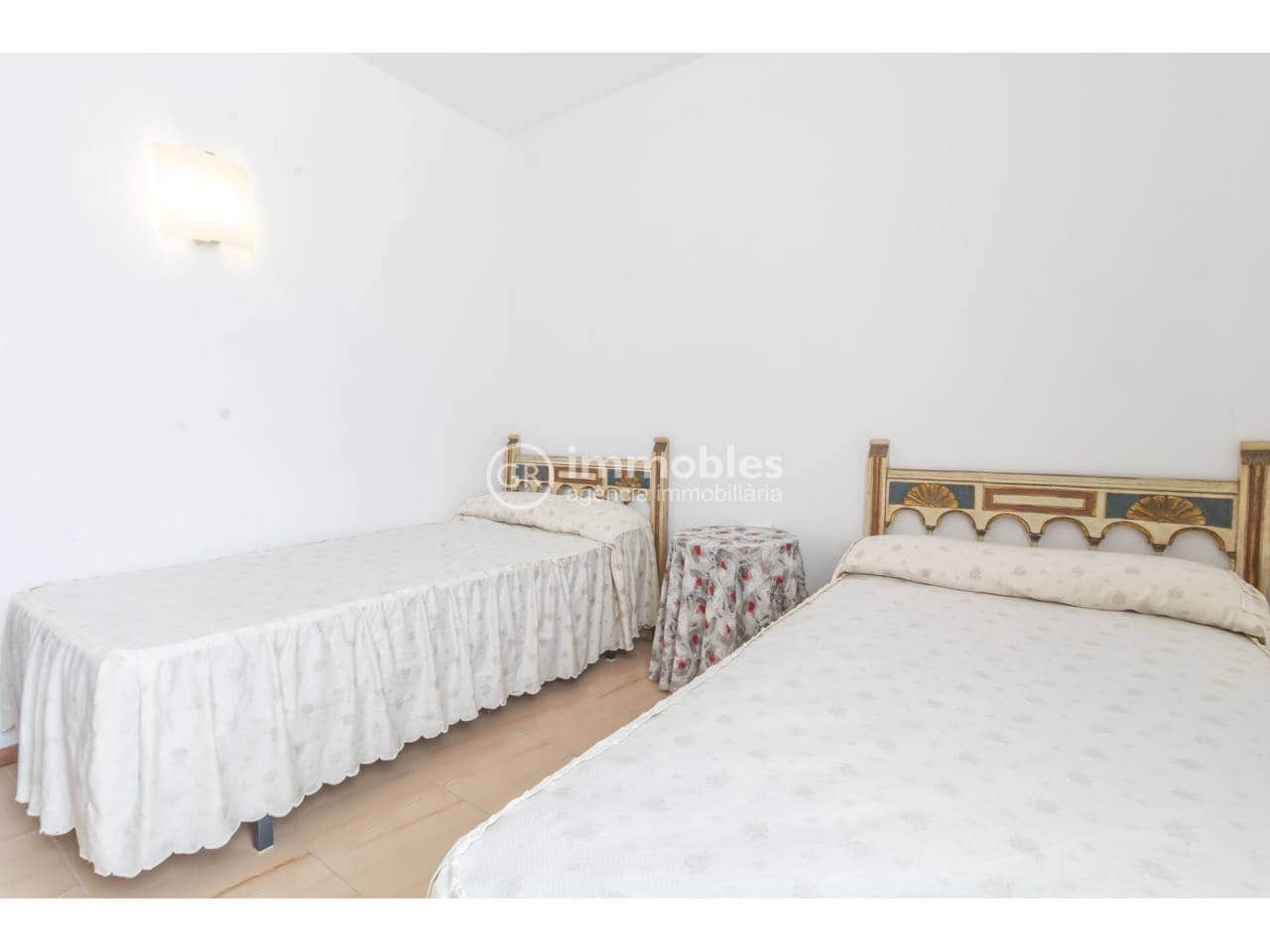 3 bedroom Apartment for sale in Palma de Mallorca with pool - € 365,000 (Ref: 9437939)