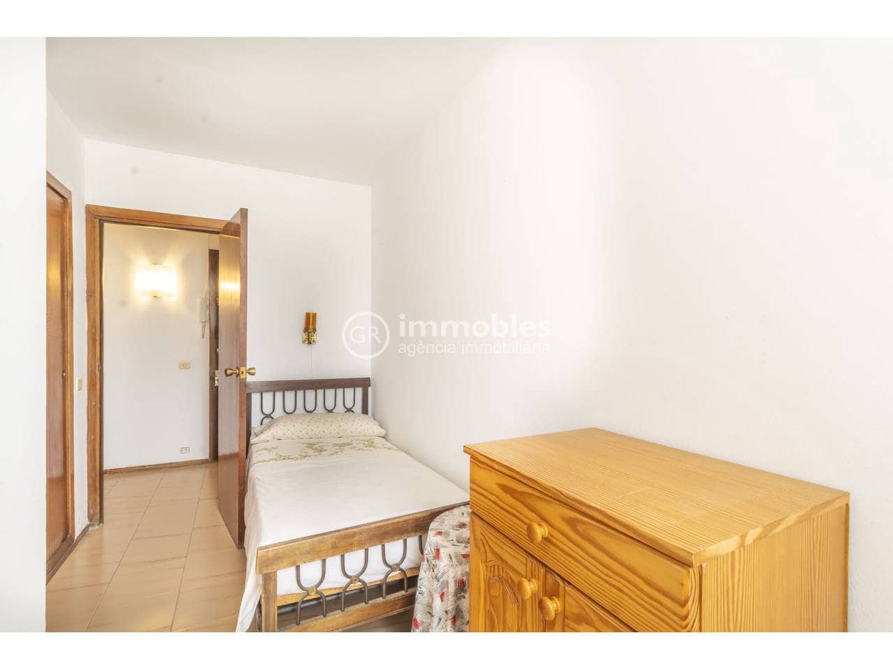 3 bedroom Apartment for sale in Palma de Mallorca with pool - € 365,000 (Ref: 9437939)
