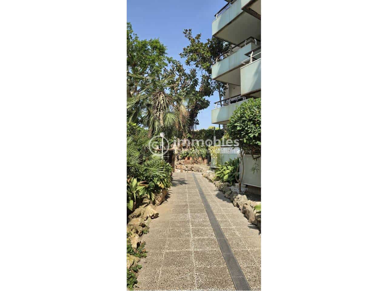 3 bedroom Apartment for sale in Palma de Mallorca with pool - € 365,000 (Ref: 9437939)