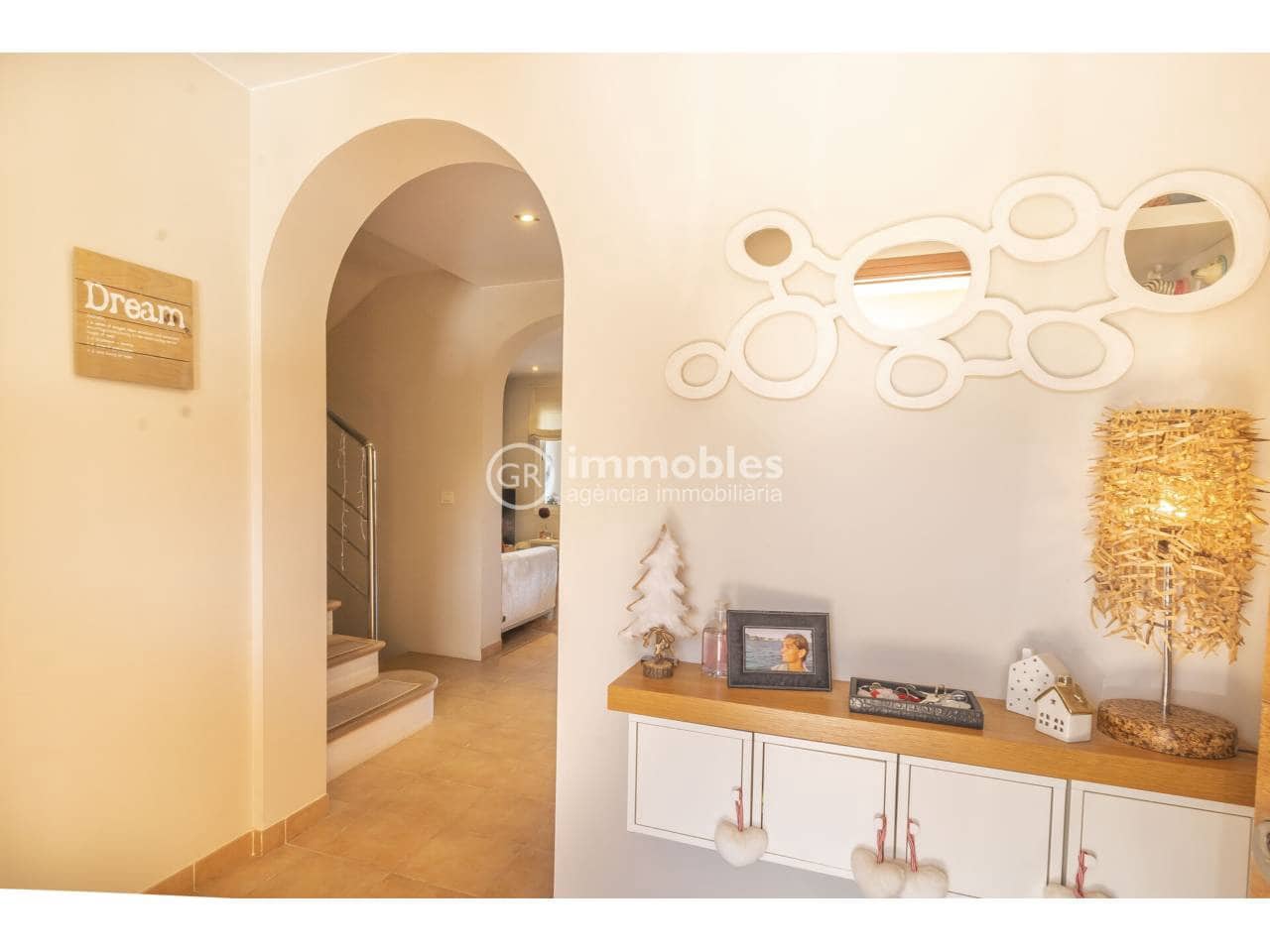 3 bedroom Townhouse for sale in Buger with garage - € 560,000 (Ref: 9437940)