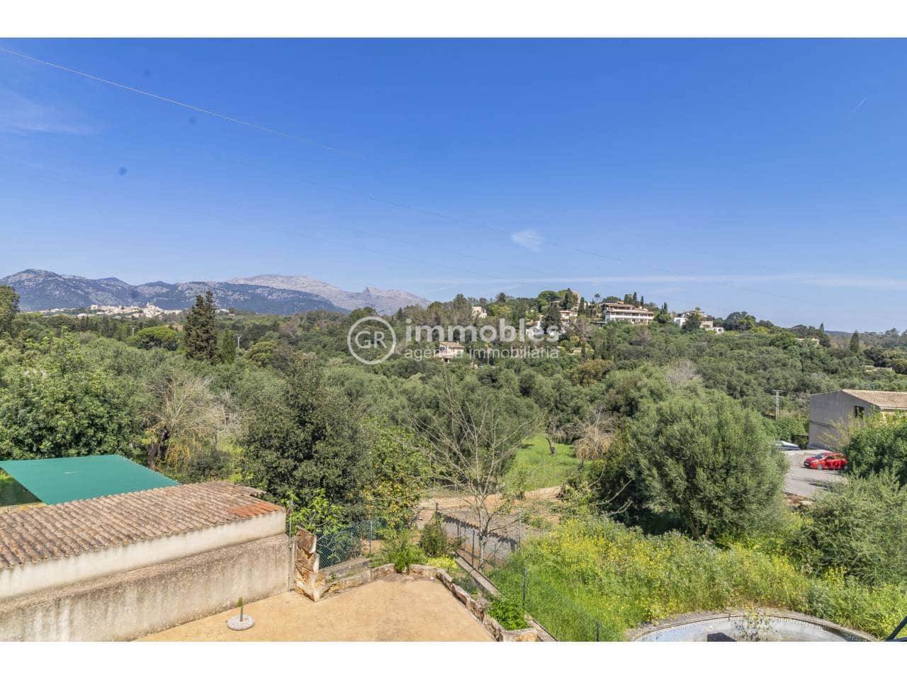 3 bedroom Townhouse for sale in Buger with garage - € 560,000 (Ref: 9437940)