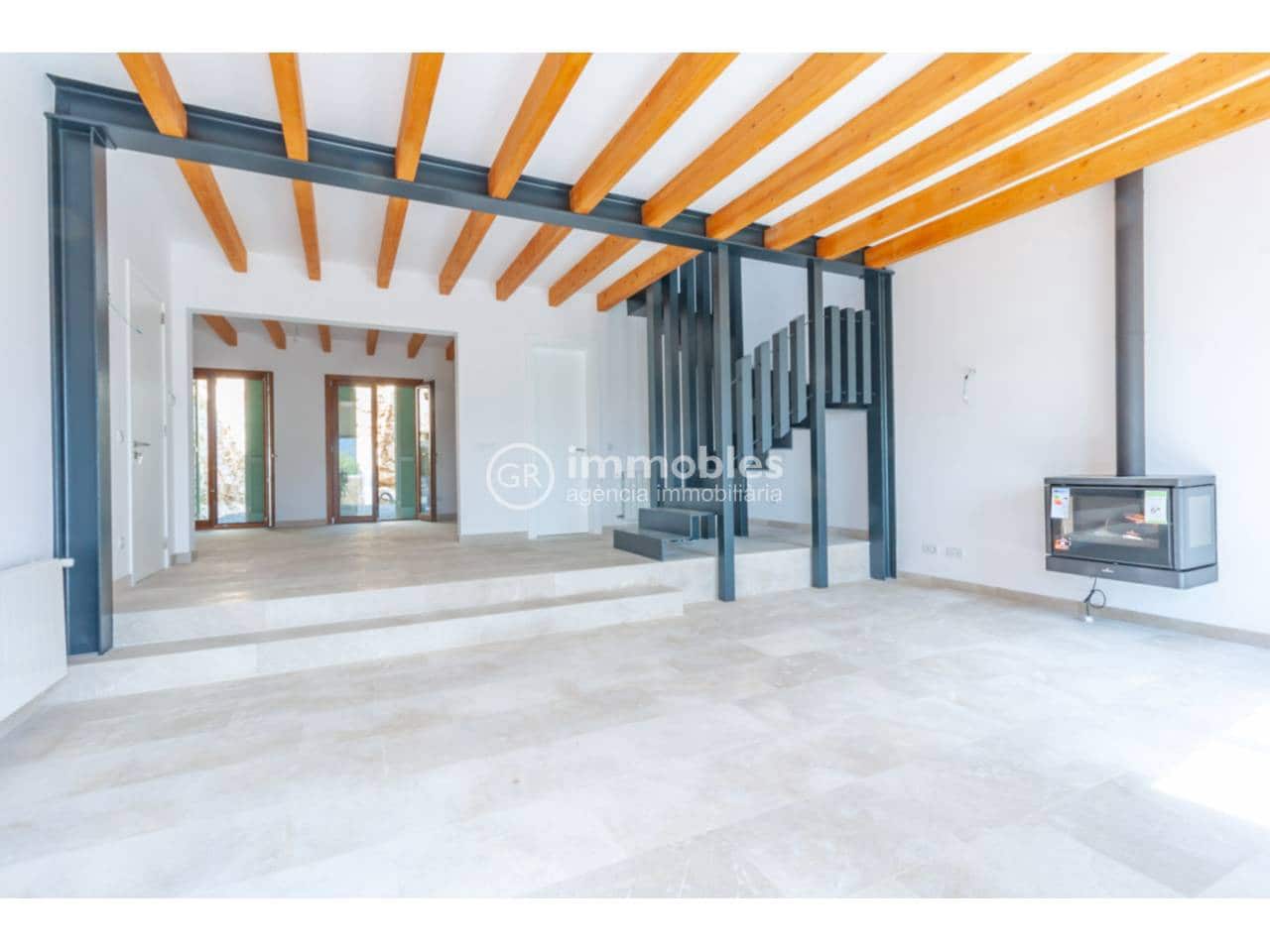 3 bedroom Semi-detached Villa for sale in Alaro with pool garage - € 980,000 (Ref: 9437941)