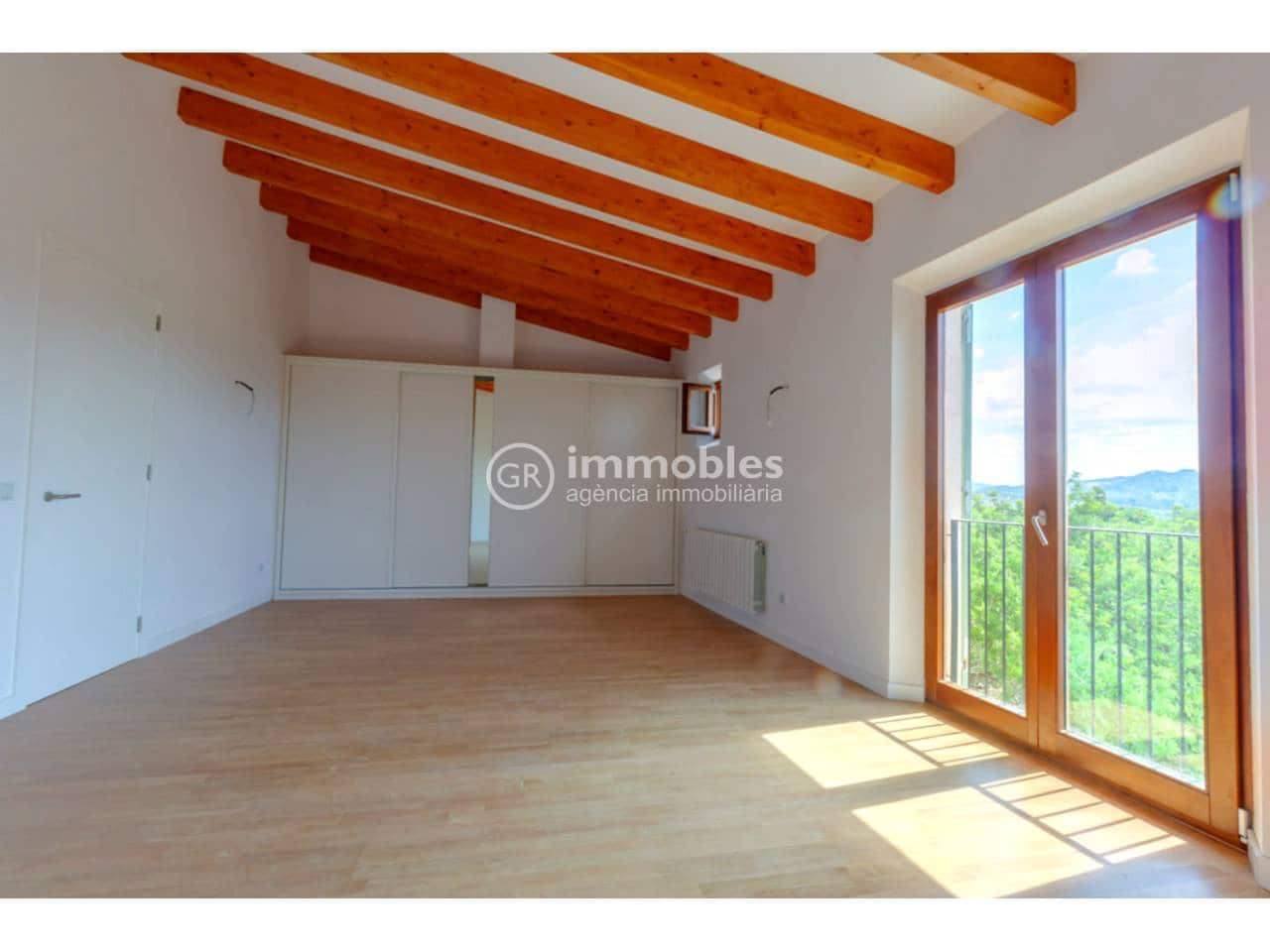 3 bedroom Semi-detached Villa for sale in Alaro with pool garage - € 980,000 (Ref: 9437941)