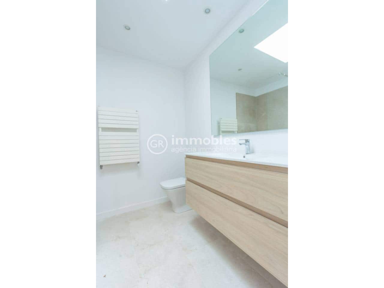 3 bedroom Semi-detached Villa for sale in Alaro with pool garage - € 980,000 (Ref: 9437941)