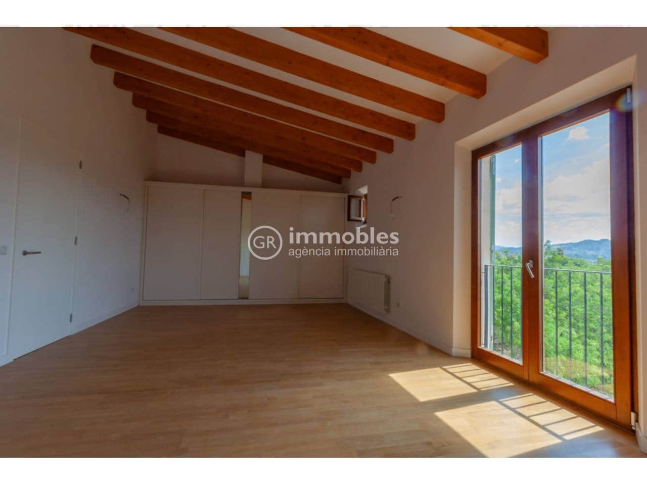 3 bedroom Semi-detached Villa for sale in Alaro with pool garage - € 980,000 (Ref: 9437941)