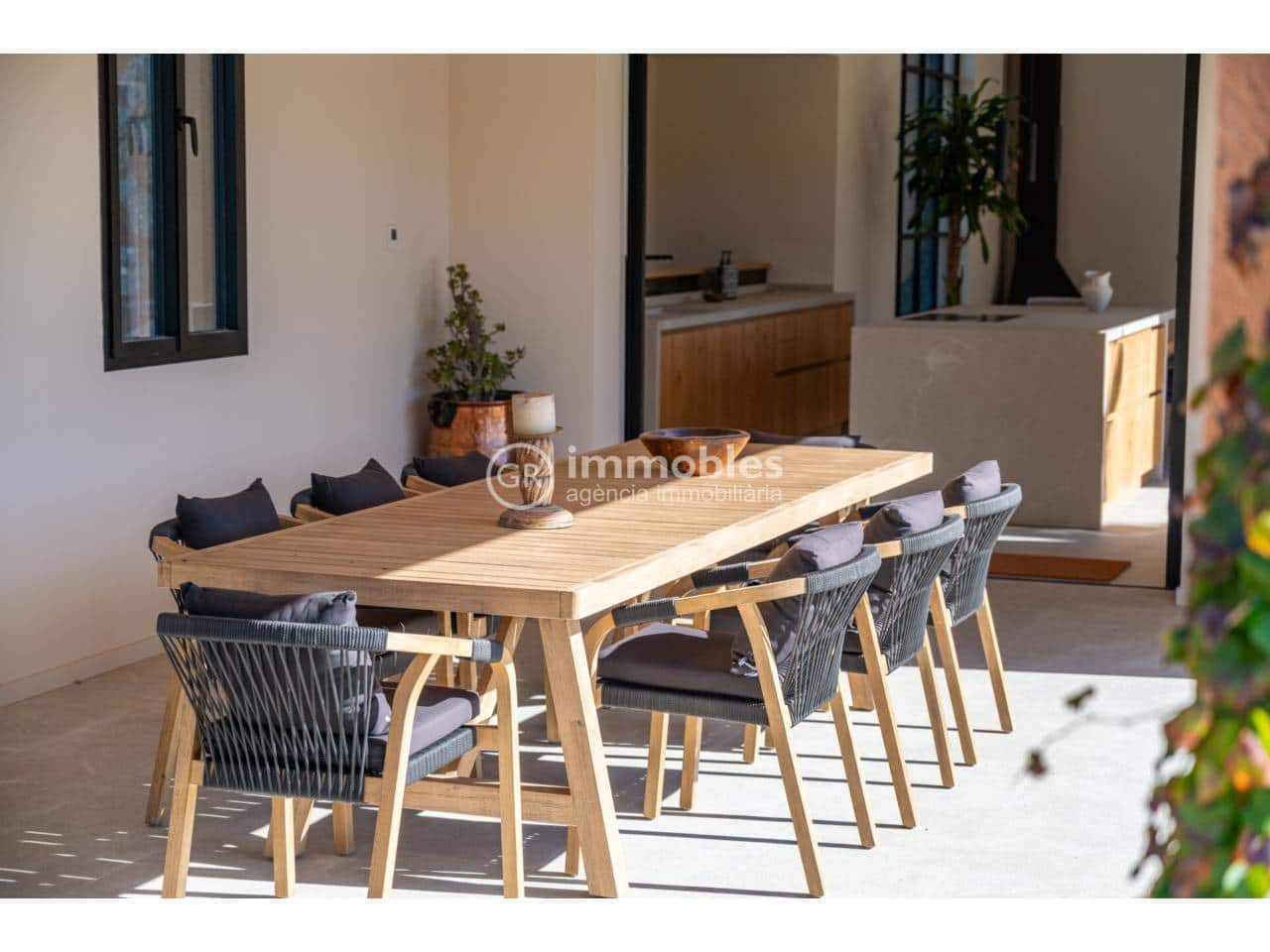 6 bedroom Villa for sale in Santa Maria del Cami with pool garage - € 5,500,000 (Ref: 9437946)