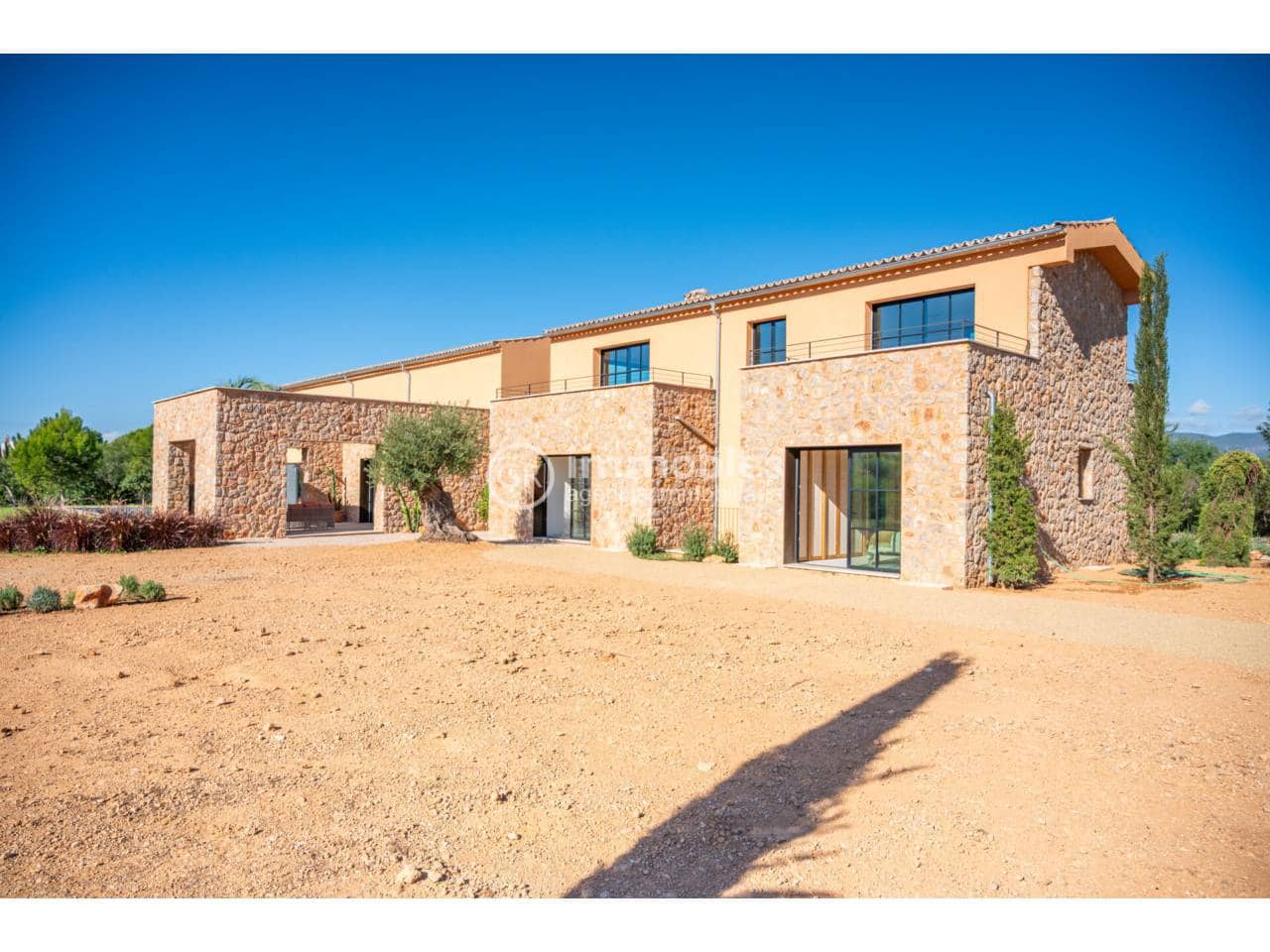 6 bedroom Villa for sale in Santa Maria del Cami with pool garage - € 5,500,000 (Ref: 9437946)