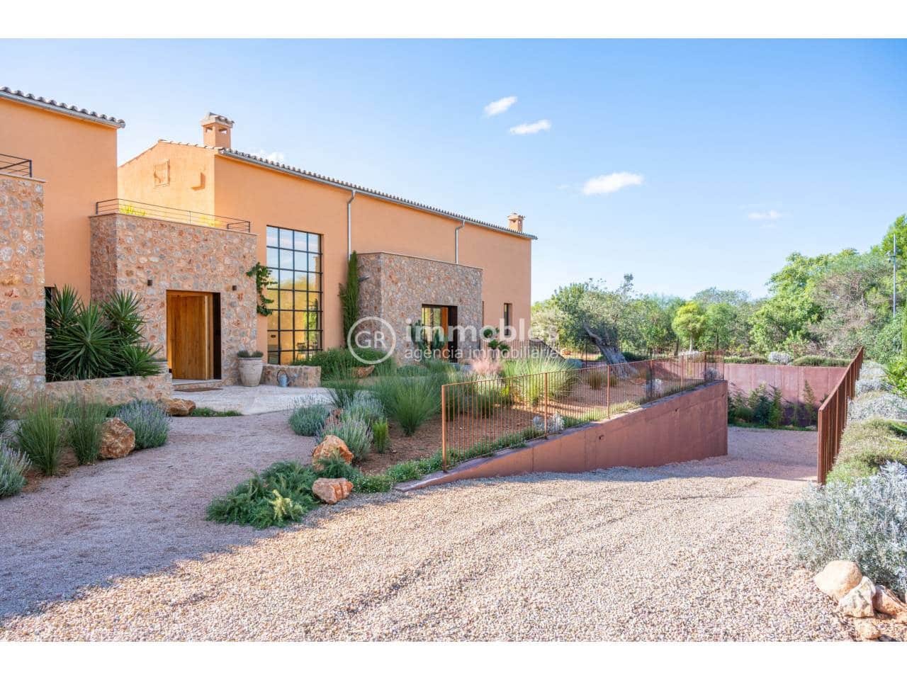 6 bedroom Villa for sale in Santa Maria del Cami with pool garage - € 5,500,000 (Ref: 9437946)