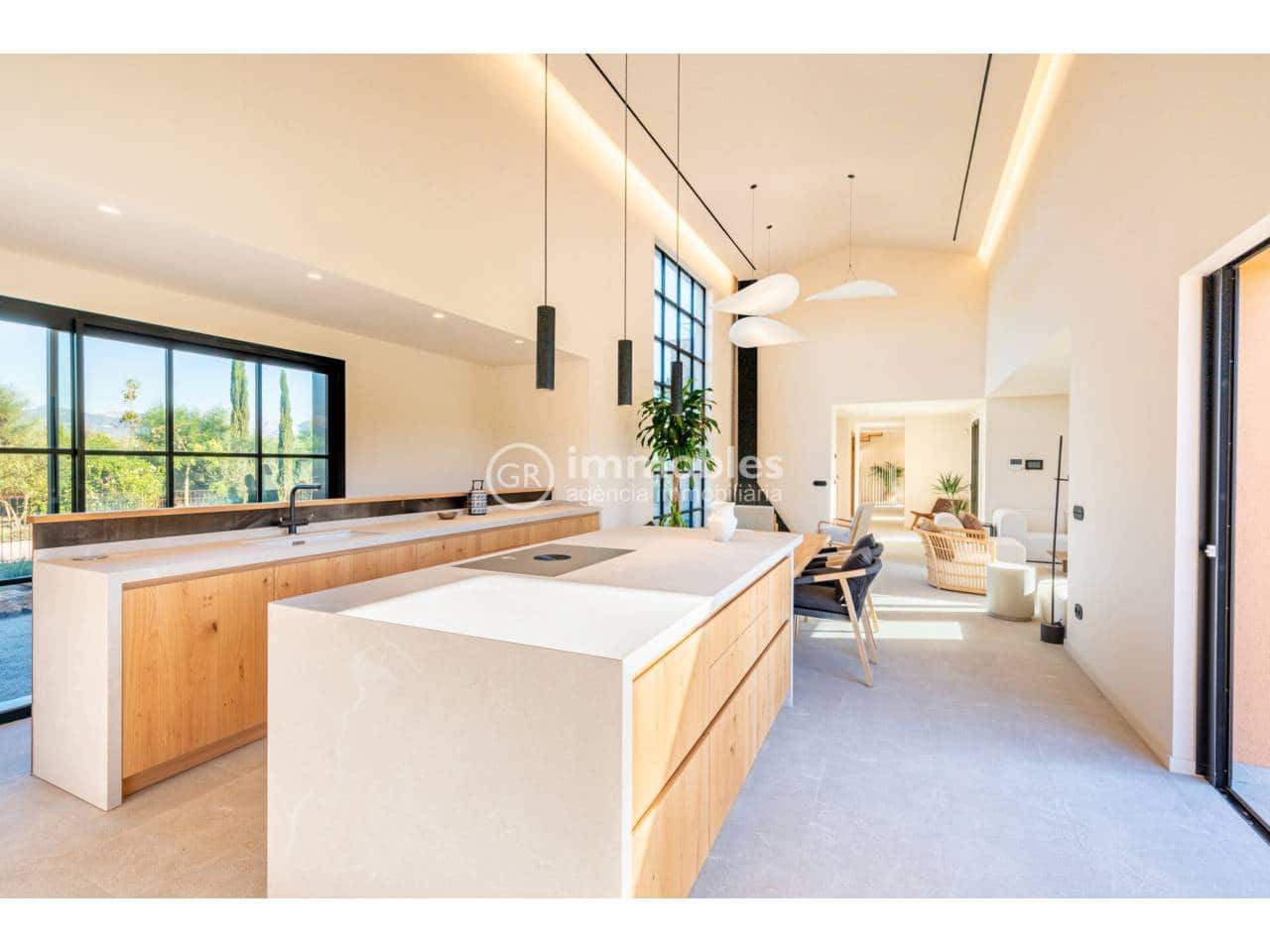 6 bedroom Villa for sale in Santa Maria del Cami with pool garage - € 5,500,000 (Ref: 9437946)