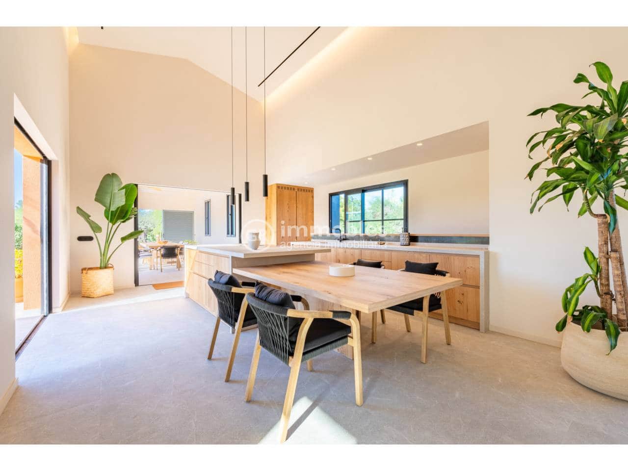 6 bedroom Villa for sale in Santa Maria del Cami with pool garage - € 5,500,000 (Ref: 9437946)