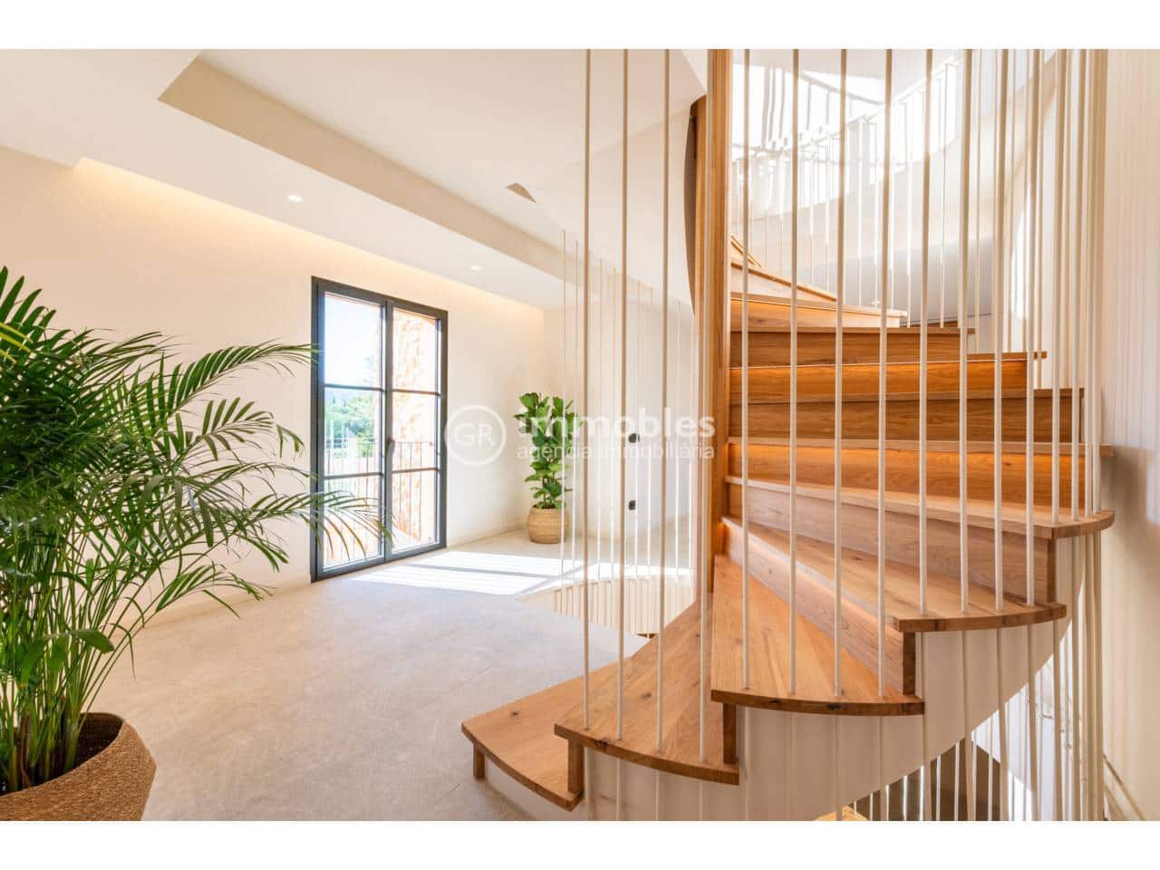 6 bedroom Villa for sale in Santa Maria del Cami with pool garage - € 5,500,000 (Ref: 9437946)