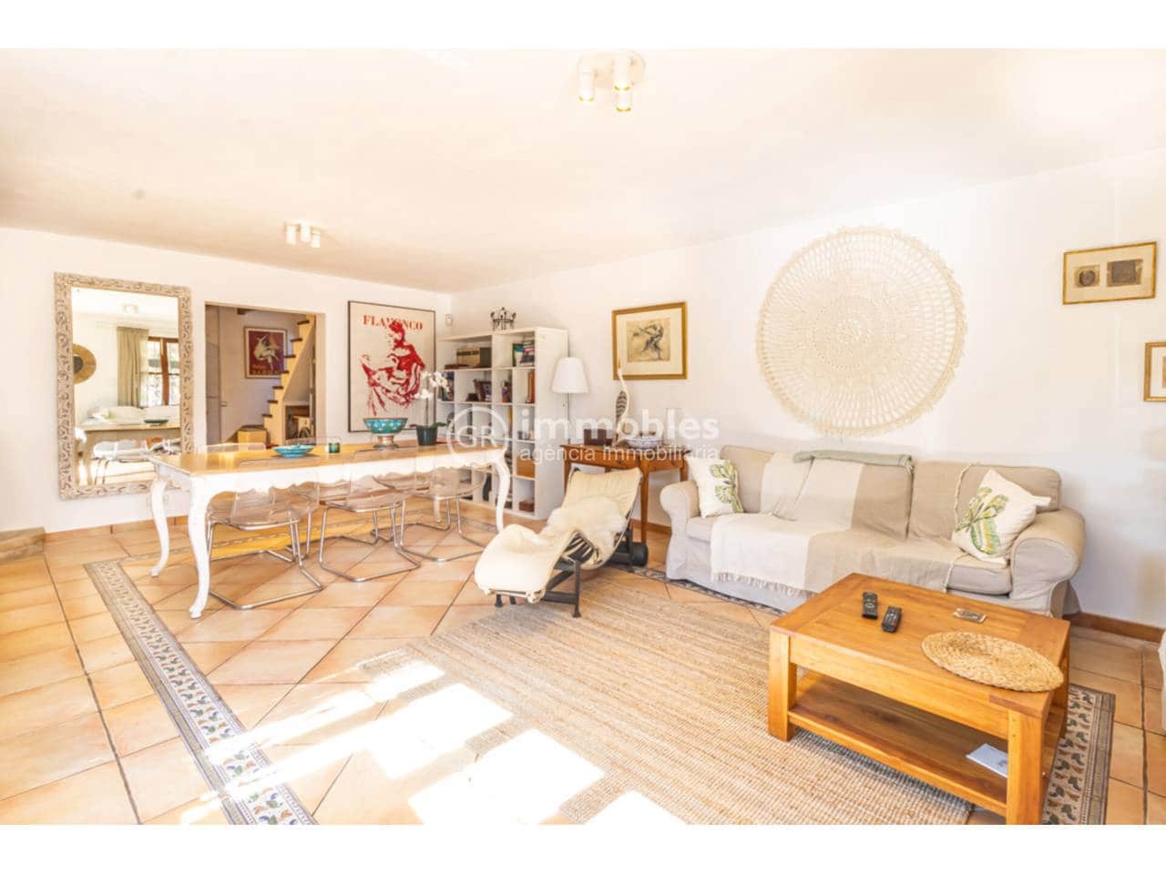 4 bedroom Finca/Country House for sale in Alaro with pool - € 775,000 (Ref: 9437949)