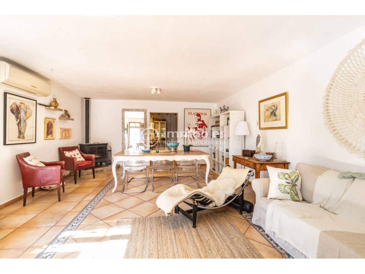 4 bedroom Finca/Country House for sale in Alaro with pool - € 775,000 (Ref: 9437949)