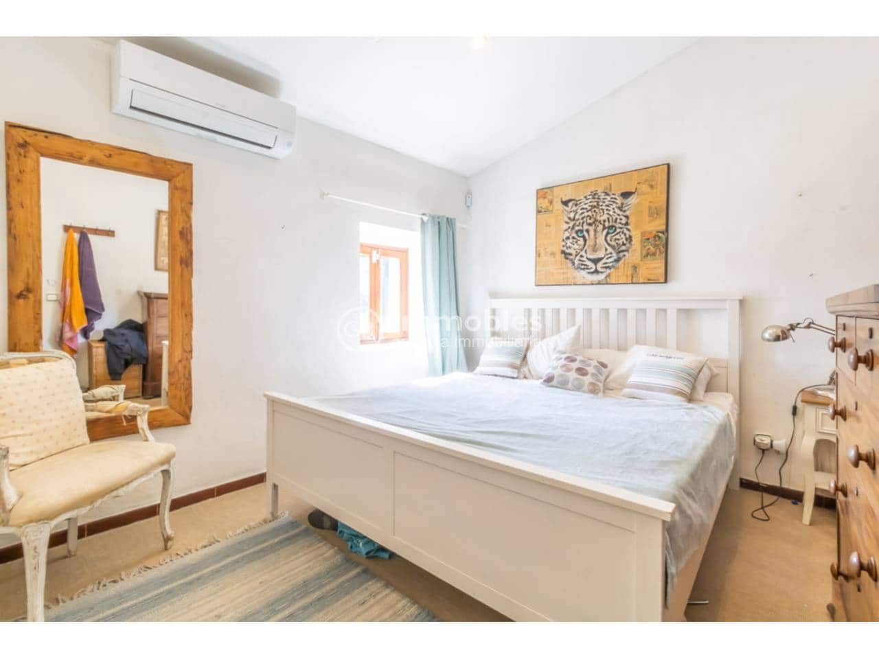 4 bedroom Finca/Country House for sale in Alaro with pool - € 775,000 (Ref: 9437949)