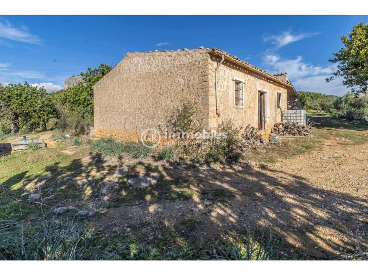 Finca/Country House for sale in Alaro - € 2,220,000 (Ref: 9437950)