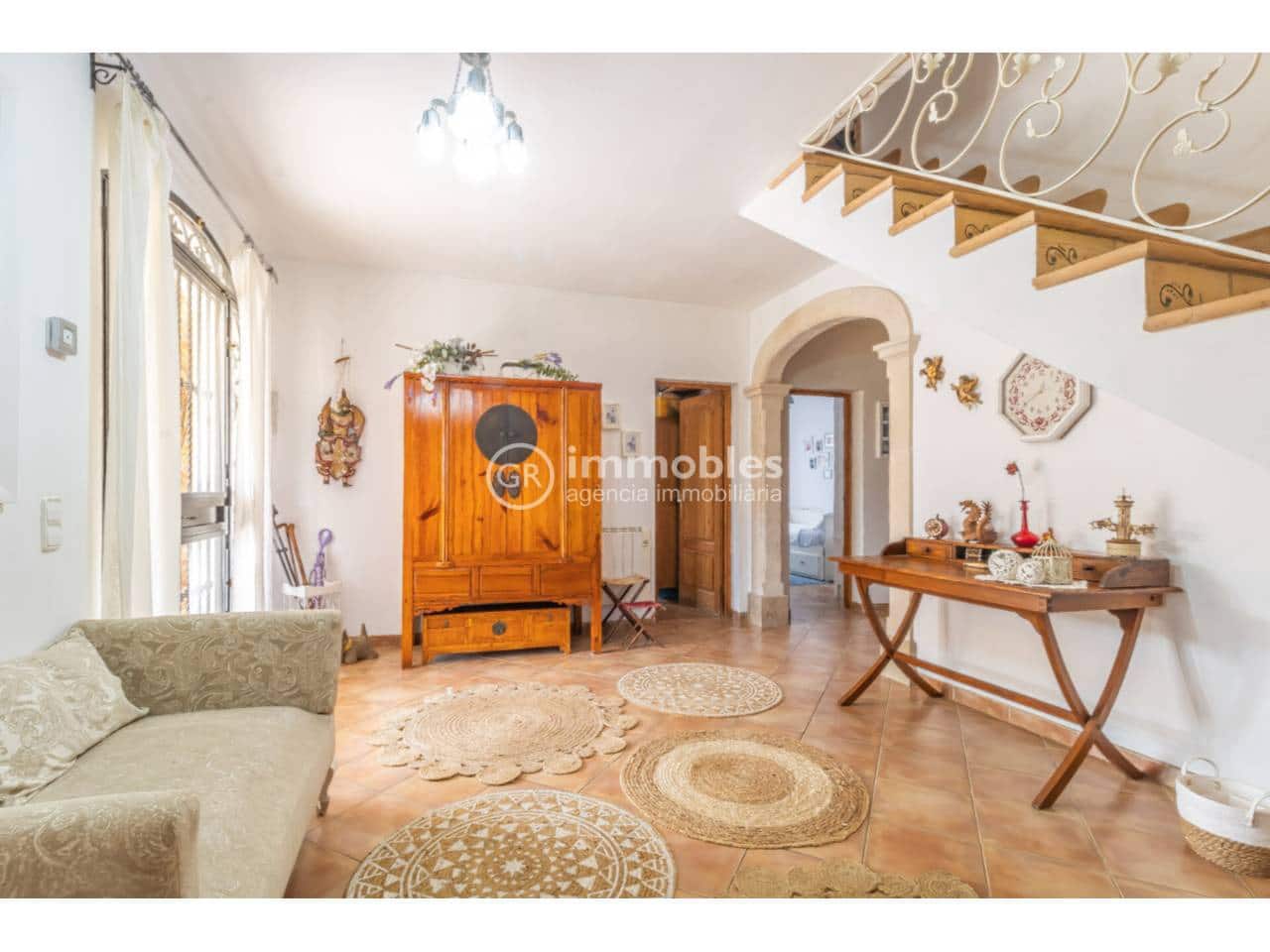 3 bedroom Villa for sale in Llucmajor with pool garage - € 999,000 (Ref: 9437951)