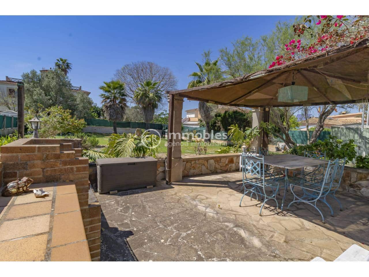 3 bedroom Villa for sale in Llucmajor with pool garage - € 999,000 (Ref: 9437951)