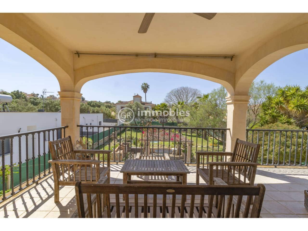 3 bedroom Villa for sale in Llucmajor with pool garage - € 999,000 (Ref: 9437951)