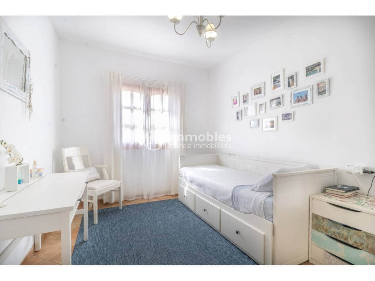 3 bedroom Villa for sale in Llucmajor with pool garage - € 999,000 (Ref: 9437951)