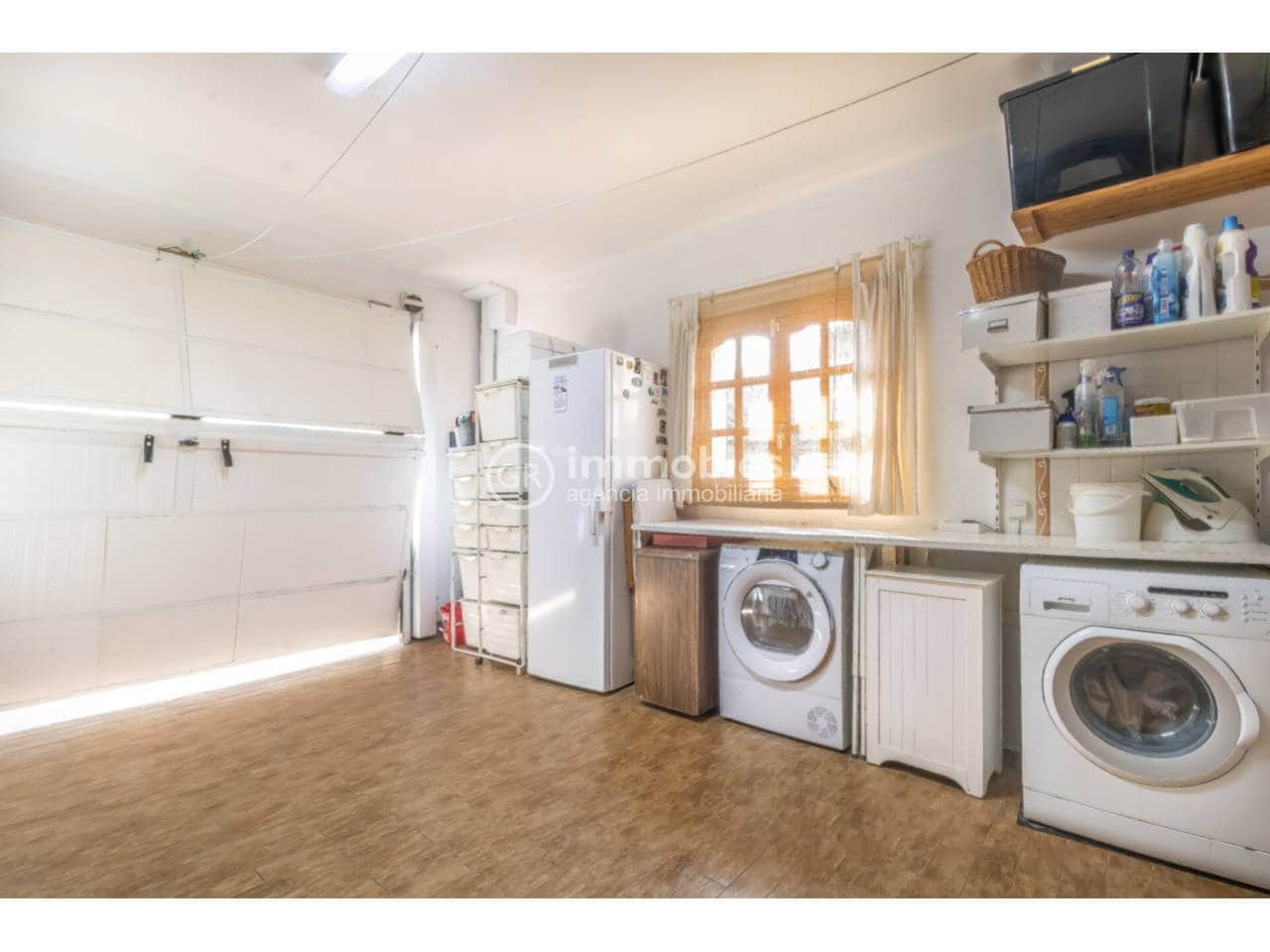 3 bedroom Villa for sale in Llucmajor with pool garage - € 999,000 (Ref: 9437951)