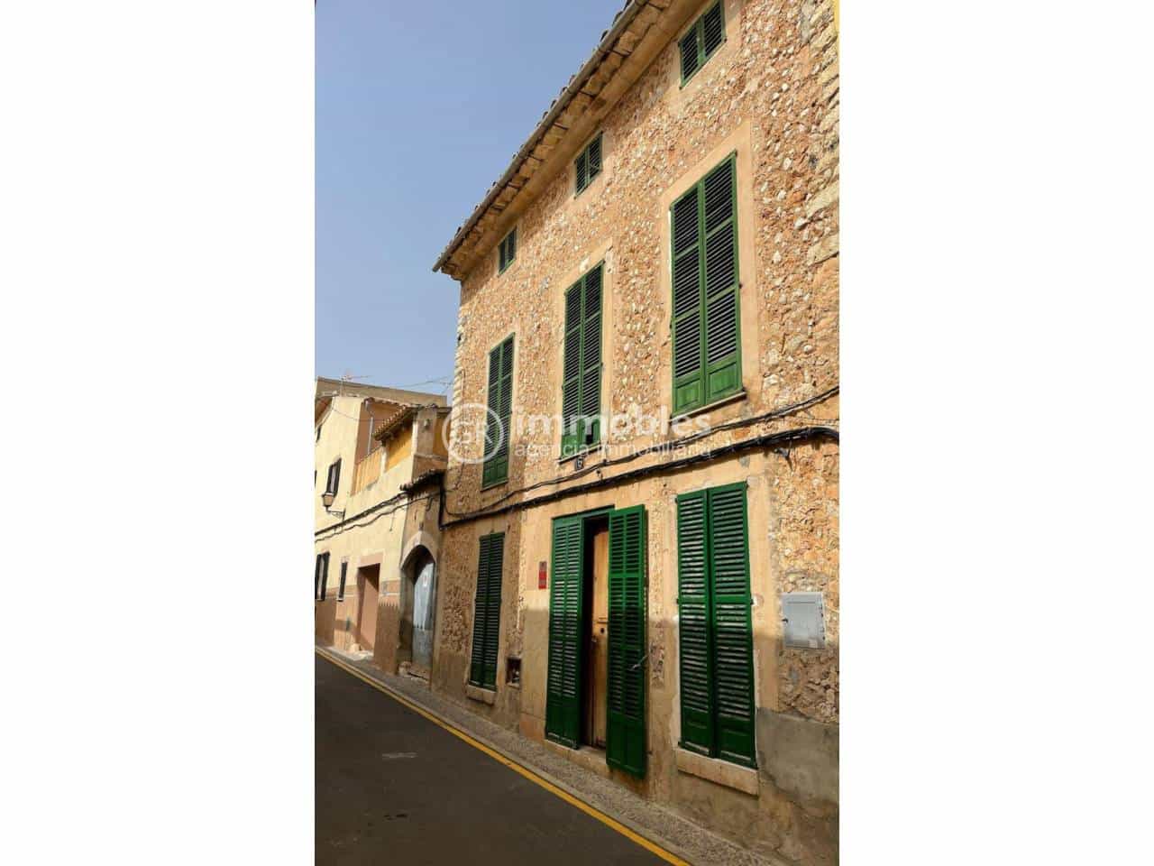 5 quarto Casa em Banda para venda em Alaro com piscina - 795 000 € (Ref: 9437958)