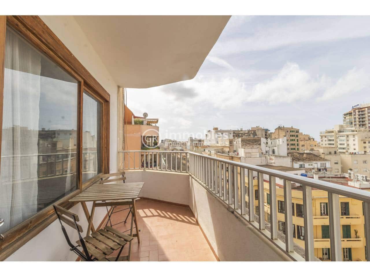 4 bedroom Flat for sale in Palma de Mallorca - € 890,000 (Ref: 9437963)