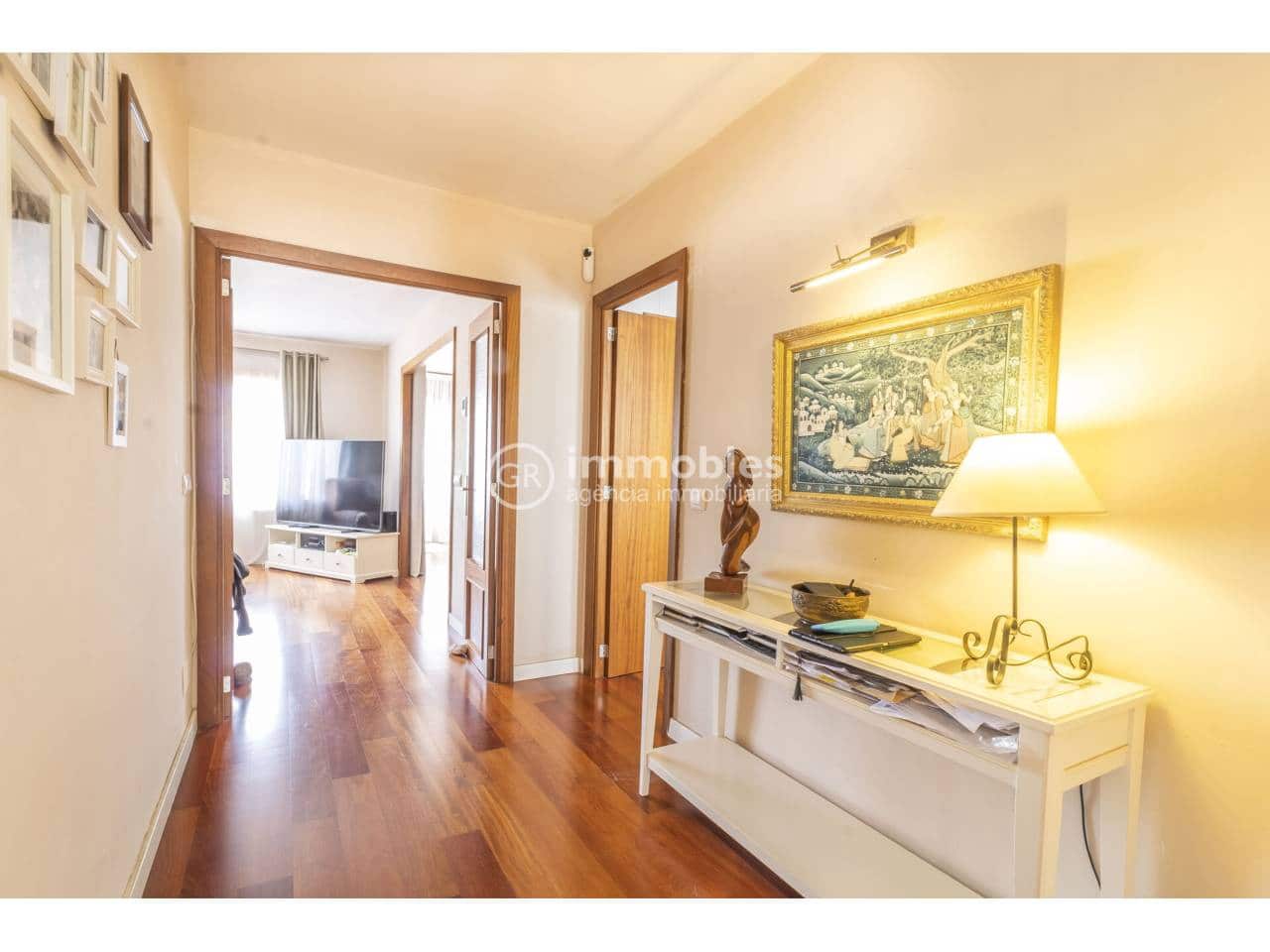 4 bedroom Flat for sale in Palma de Mallorca - € 890,000 (Ref: 9437963)