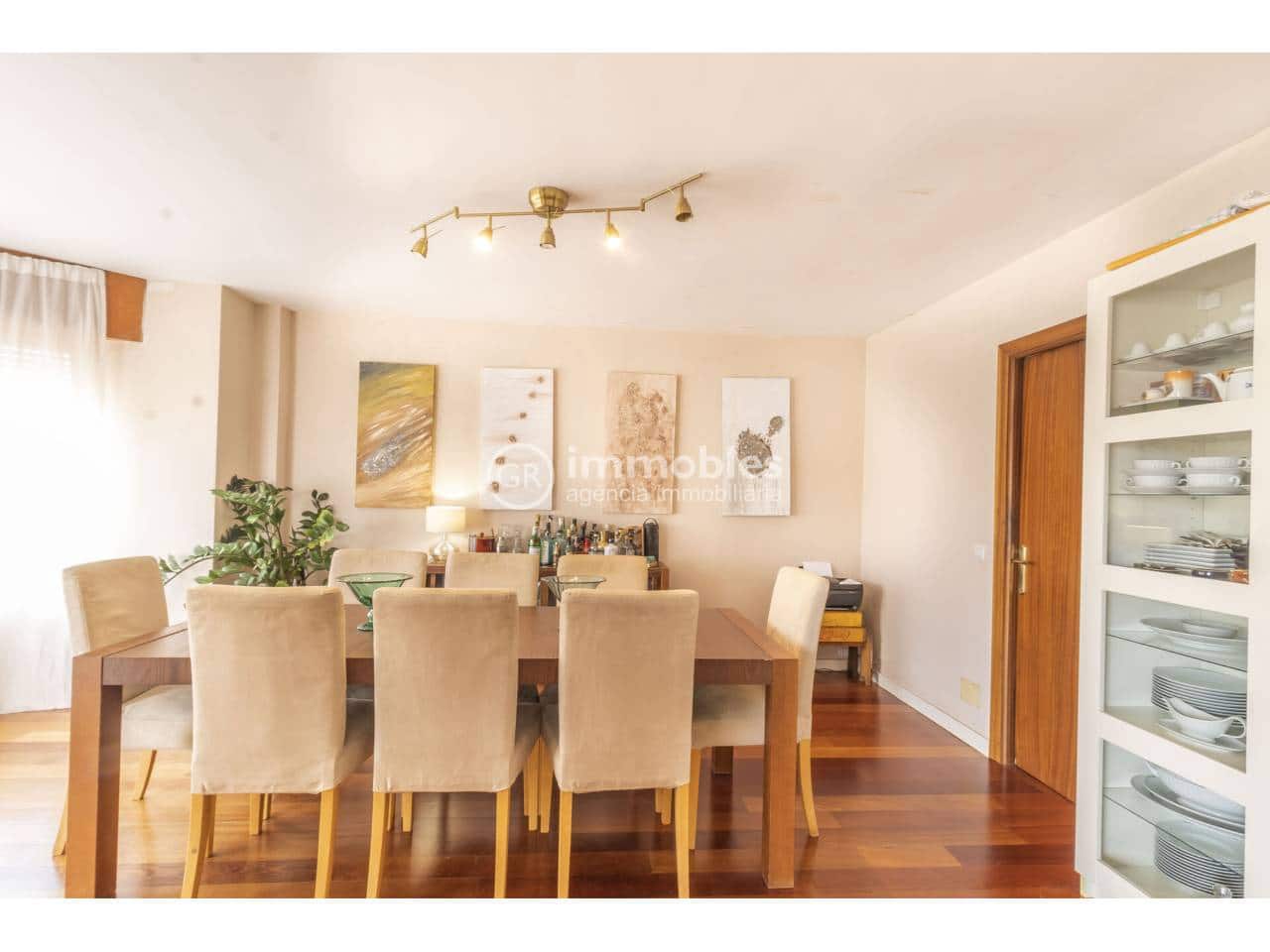 4 bedroom Flat for sale in Palma de Mallorca - € 890,000 (Ref: 9437963)