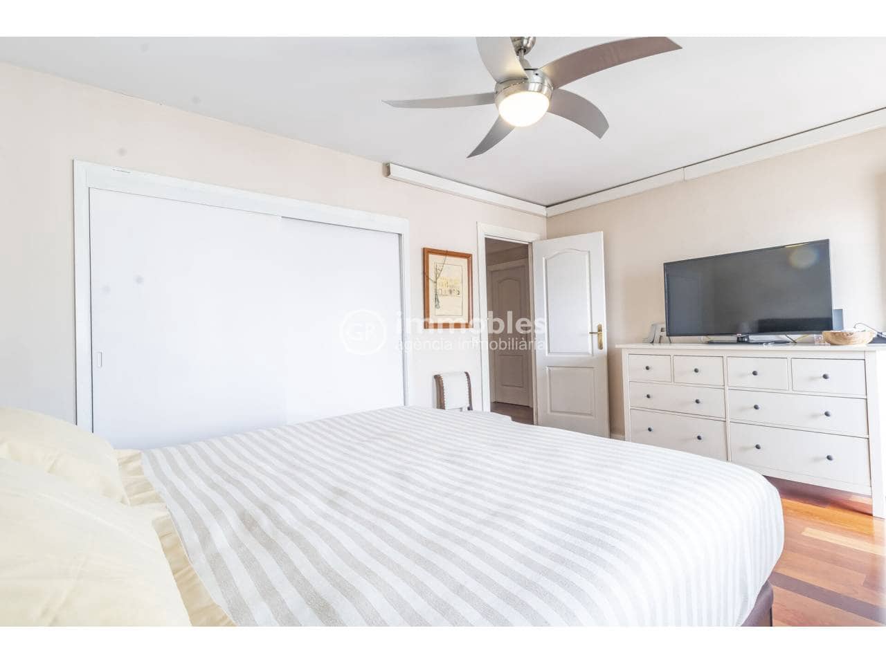 4 bedroom Flat for sale in Palma de Mallorca - € 890,000 (Ref: 9437963)