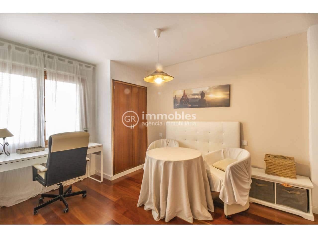 4 bedroom Flat for sale in Palma de Mallorca - € 890,000 (Ref: 9437963)