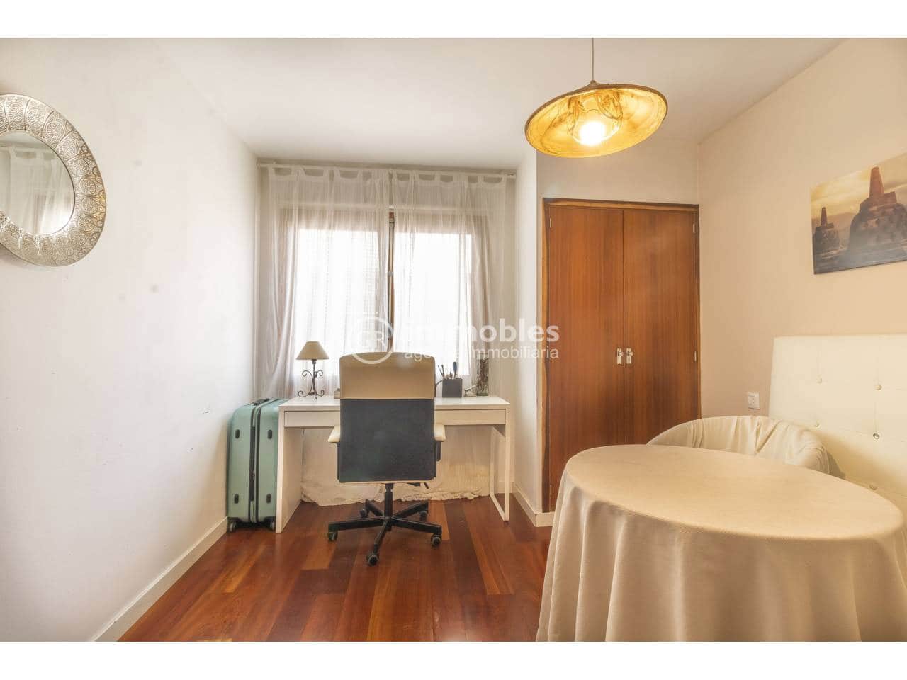 4 bedroom Flat for sale in Palma de Mallorca - € 890,000 (Ref: 9437963)