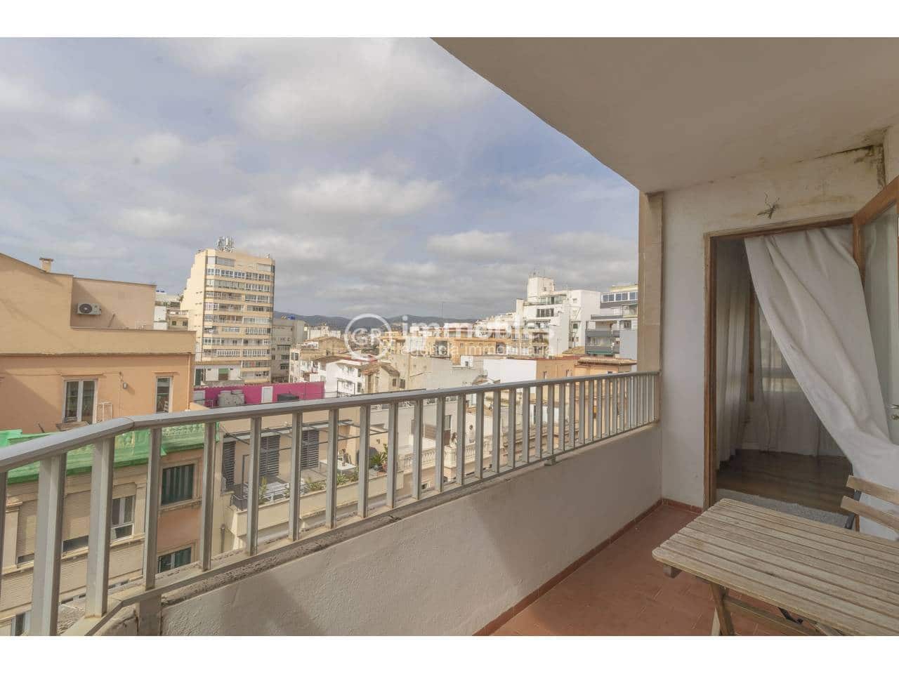 4 bedroom Flat for sale in Palma de Mallorca - € 890,000 (Ref: 9437963)