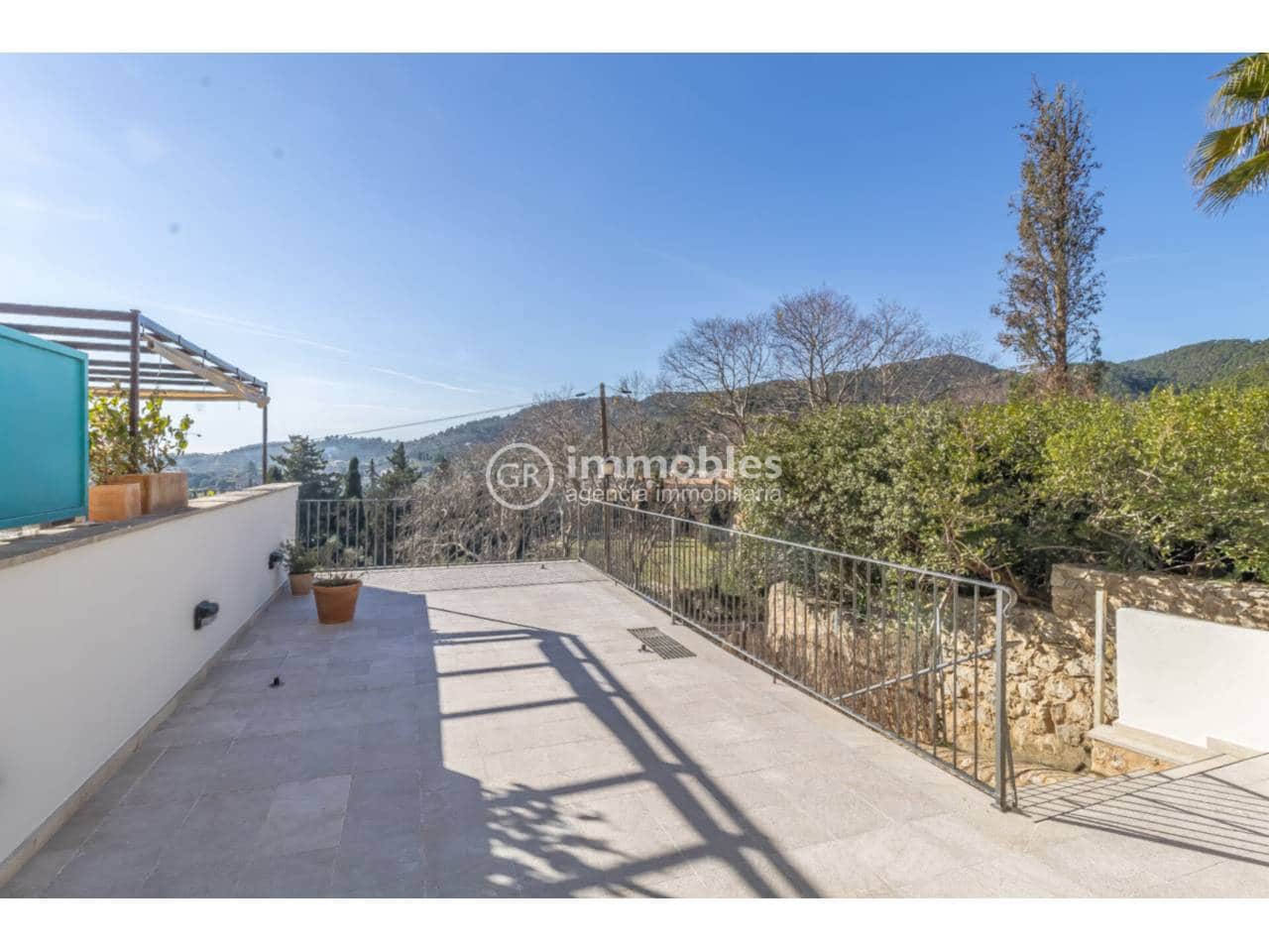 3 quarto Casa em Banda para venda em Alaro com garagem - 875 000 € (Ref: 9437966)