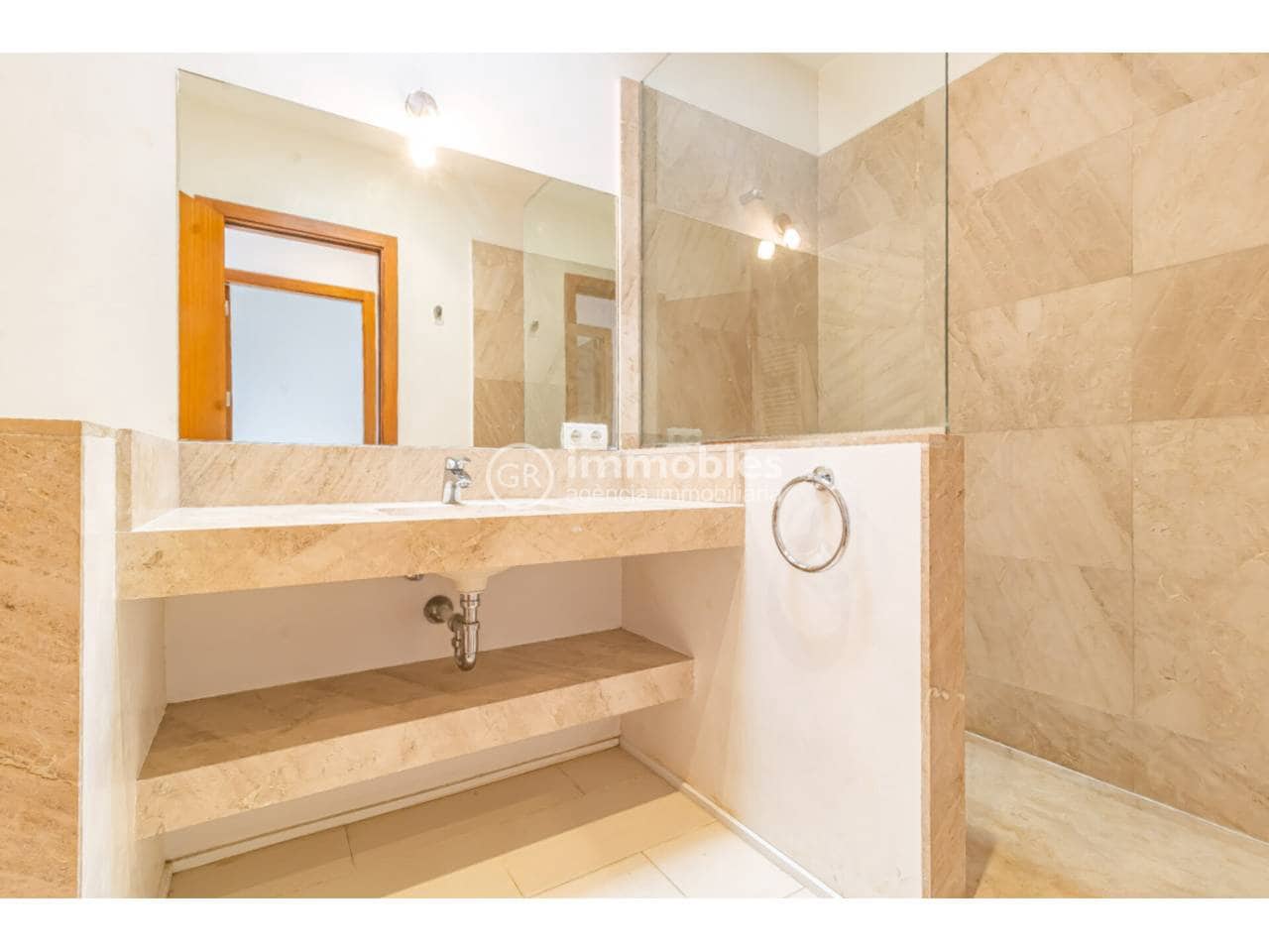 3 quarto Casa em Banda para venda em Alaro com garagem - 875 000 € (Ref: 9437966)