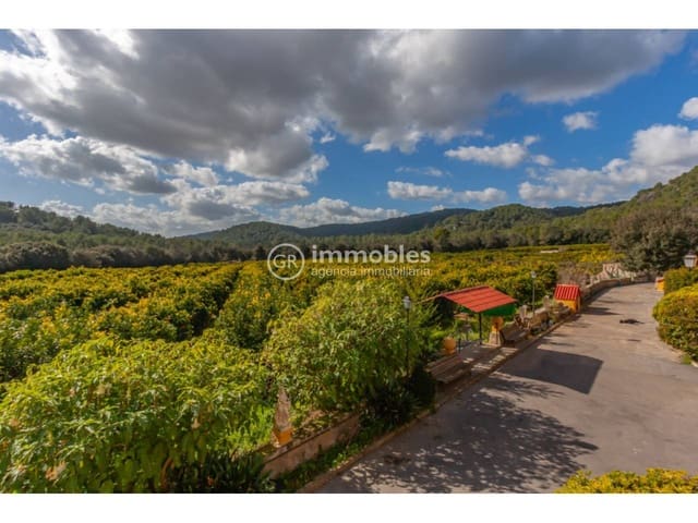 Chalet de 4 habitaciones en Sa Pobla en venta con piscina garaje - 1.500.000 € (Ref: 9437969)