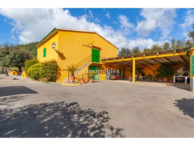 Chalet de 4 habitaciones en Sa Pobla en venta con piscina garaje - 1.500.000 € (Ref: 9437969)