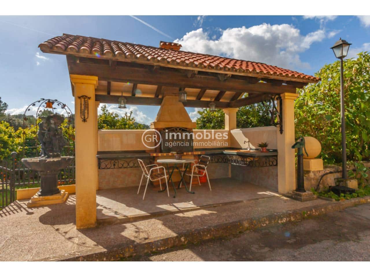 4 bedroom Villa for sale in Sa Pobla with pool garage - € 1,500,000 (Ref: 9437969)